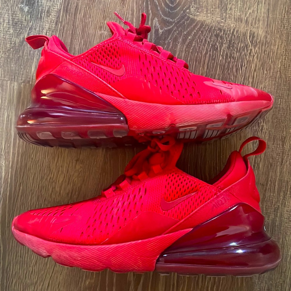 Like new nike women’s 270’s | university red
